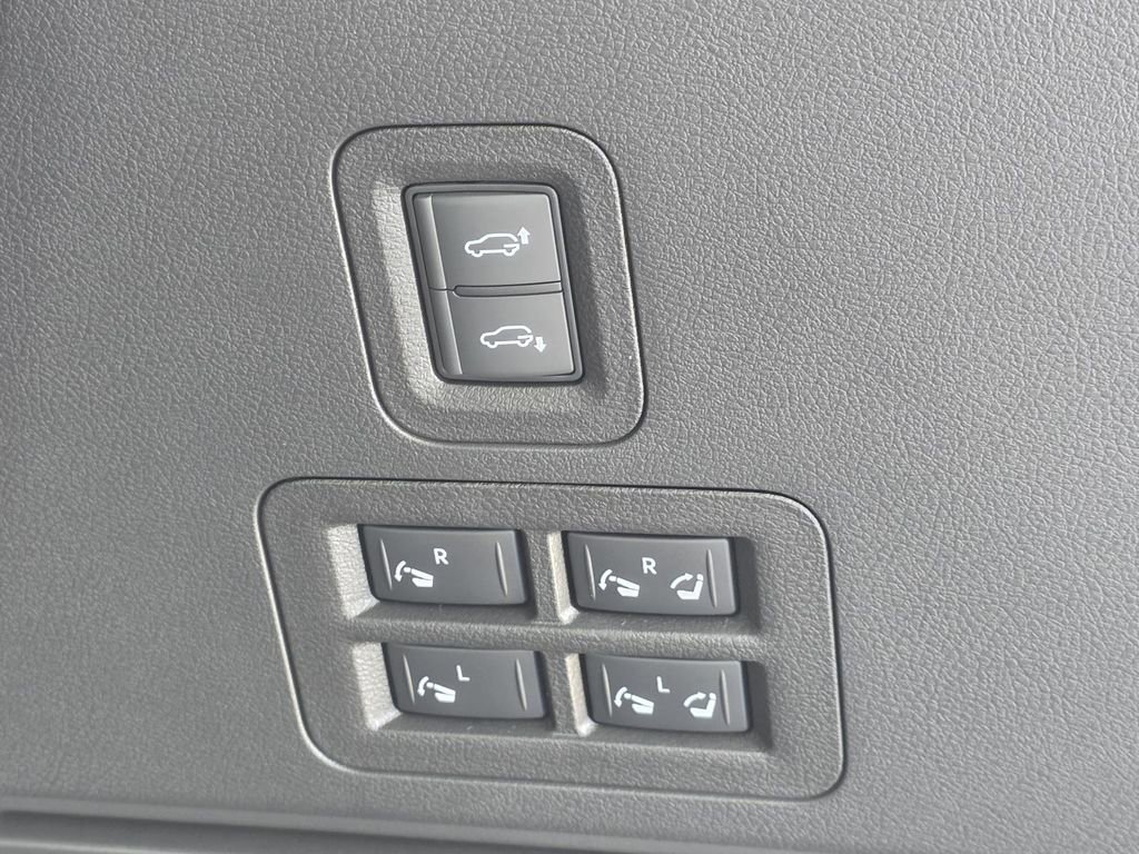 New 2026 Nissan Armada PRO-4X image 15