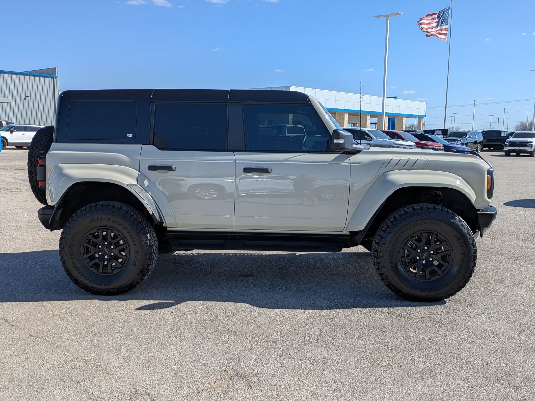 Used 2025 Ford Bronco Raptor image 2