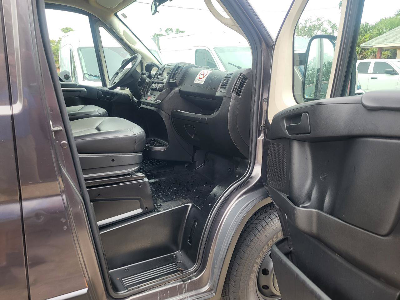 Used 2018 RAM ProMaster 1500 FWD image 4