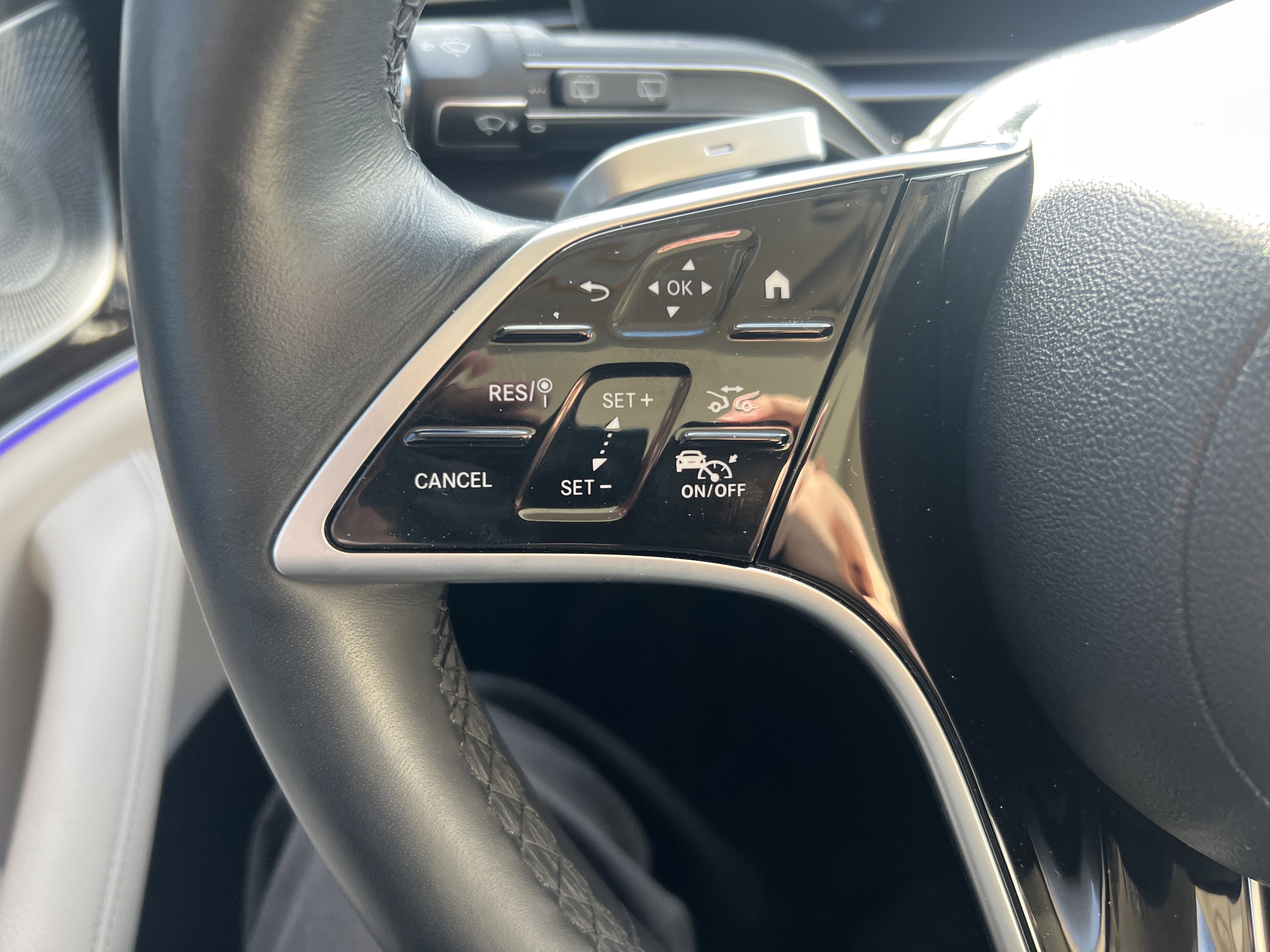 Certified 2024 Mercedes-Benz GLE 450e 4MATIC image 19