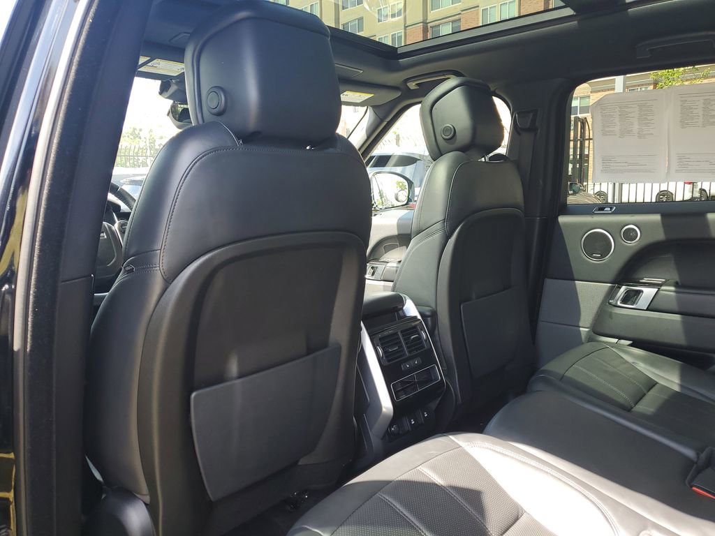 Used 2020 Land Rover Range Rover Sport HSE image 16