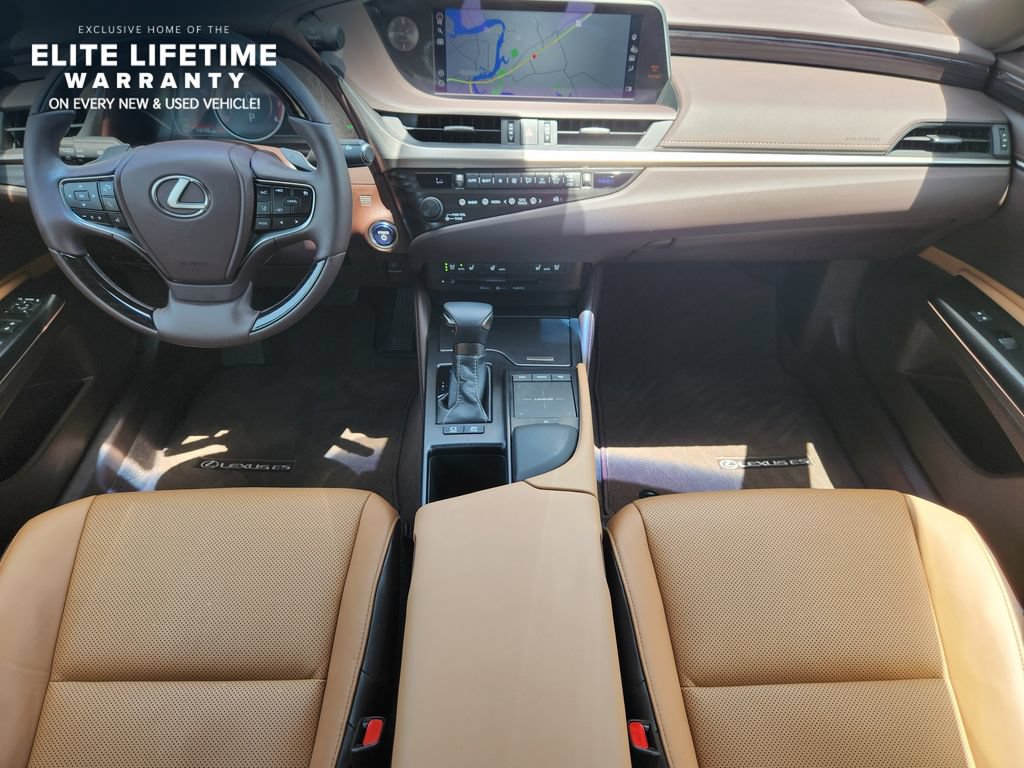 Used 2020 Lexus ES 300h w/ Premium Package FWD image 25