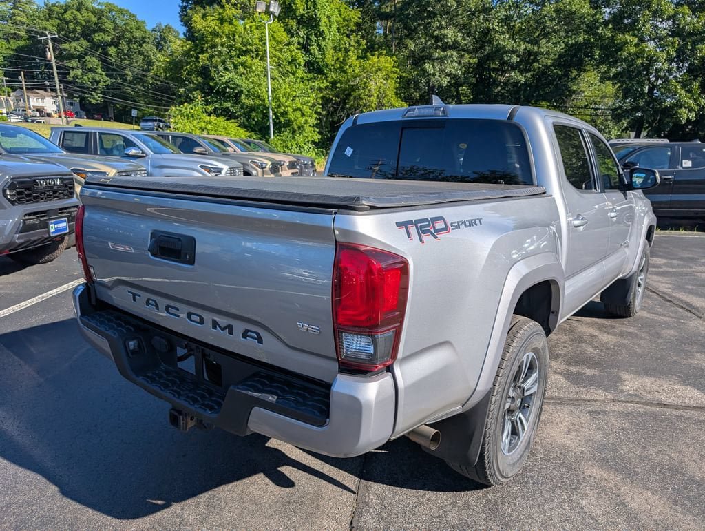 Certified 2018 Toyota Tacoma TRD Sport RWD image 7