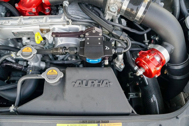 Used 2014 Nissan GT-R Premium w/ Premium Interior Package image 19