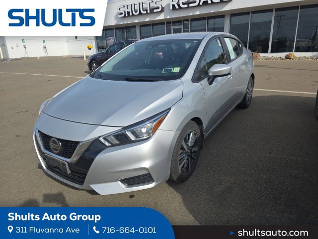 Used 2022 Nissan Versa SV FWD image 1