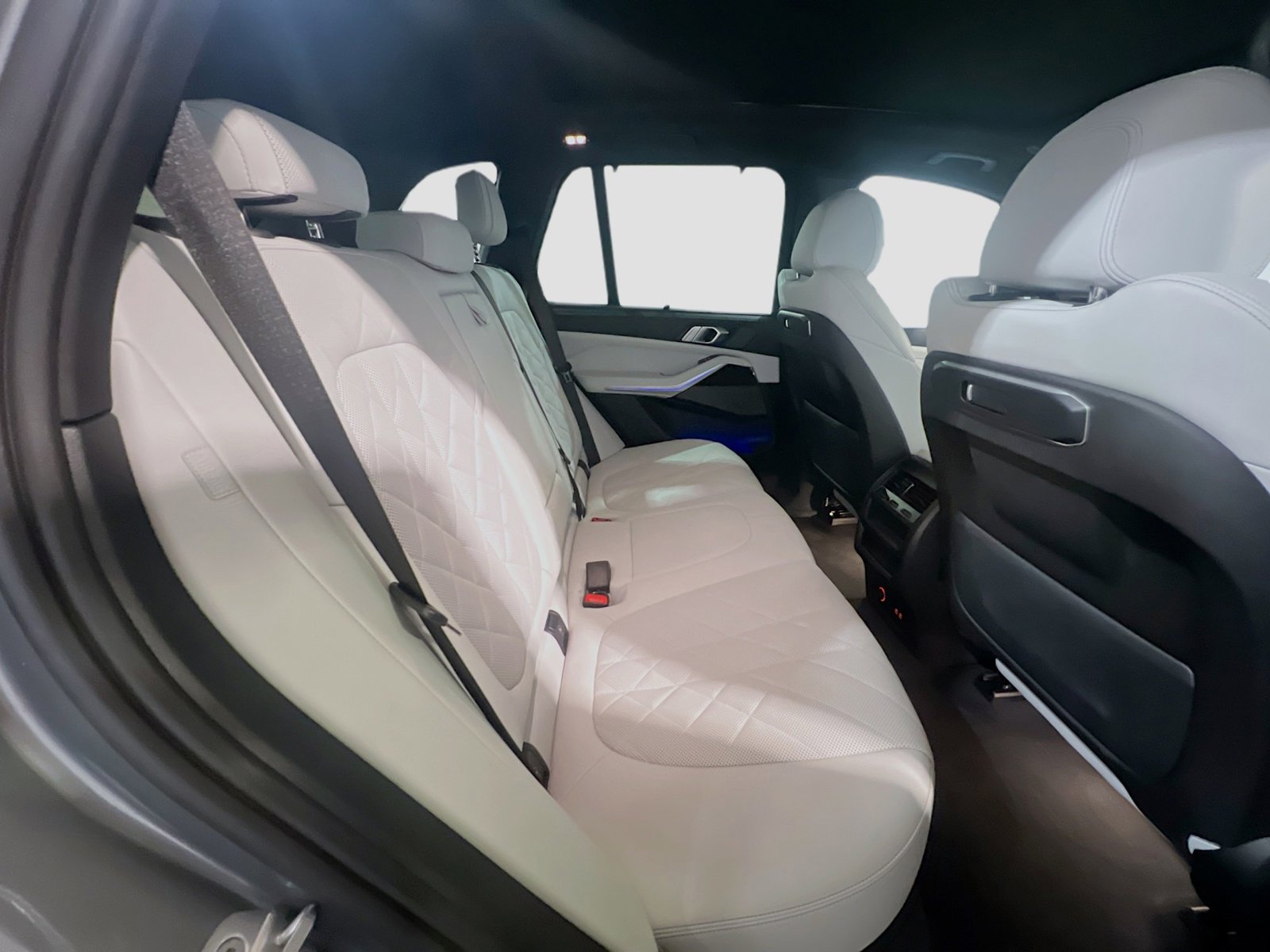 Used 2024 BMW X5 sDrive40i w/ Premium Package RWD image 22