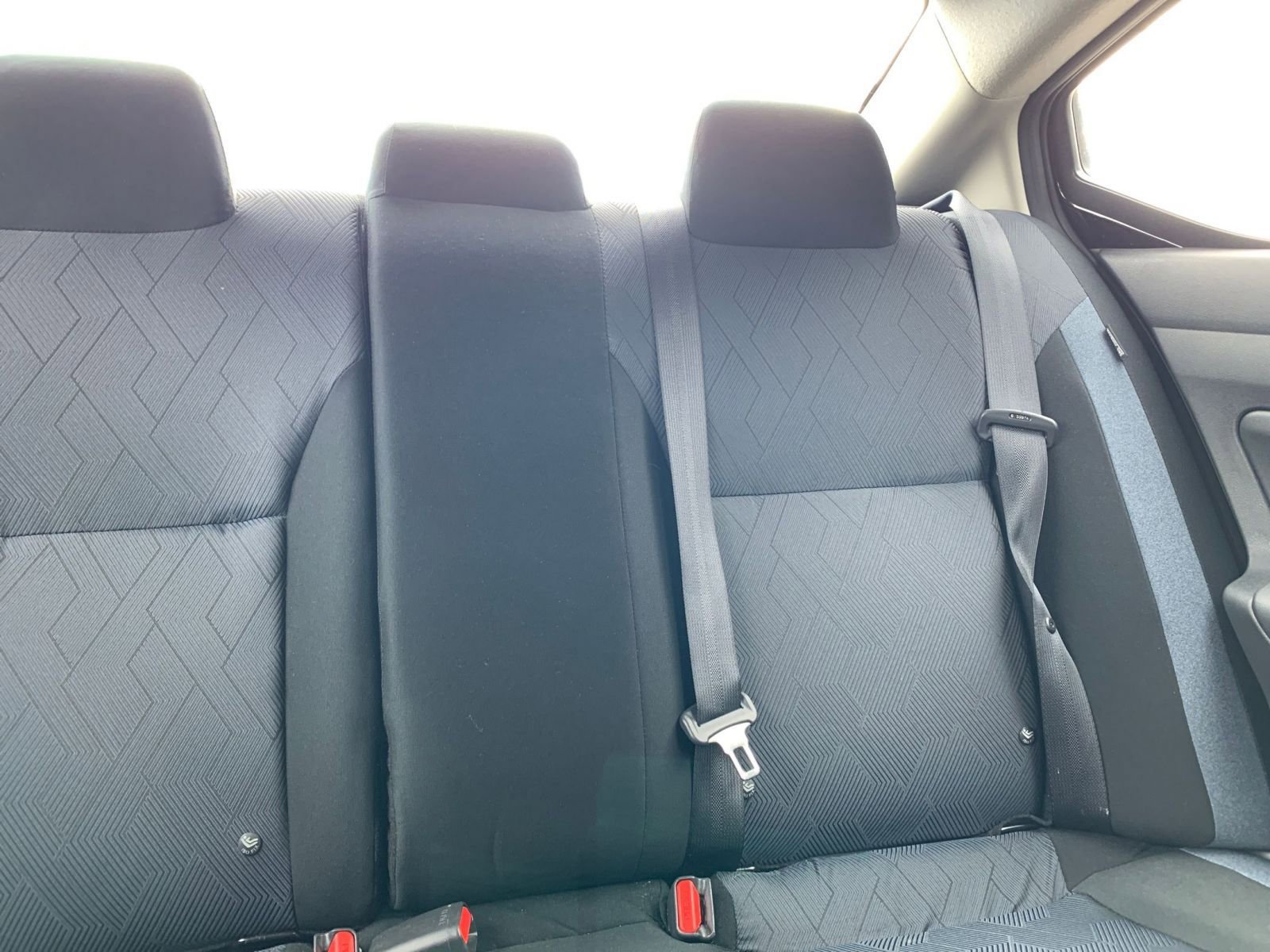 Used 2025 Nissan Versa SV image 35