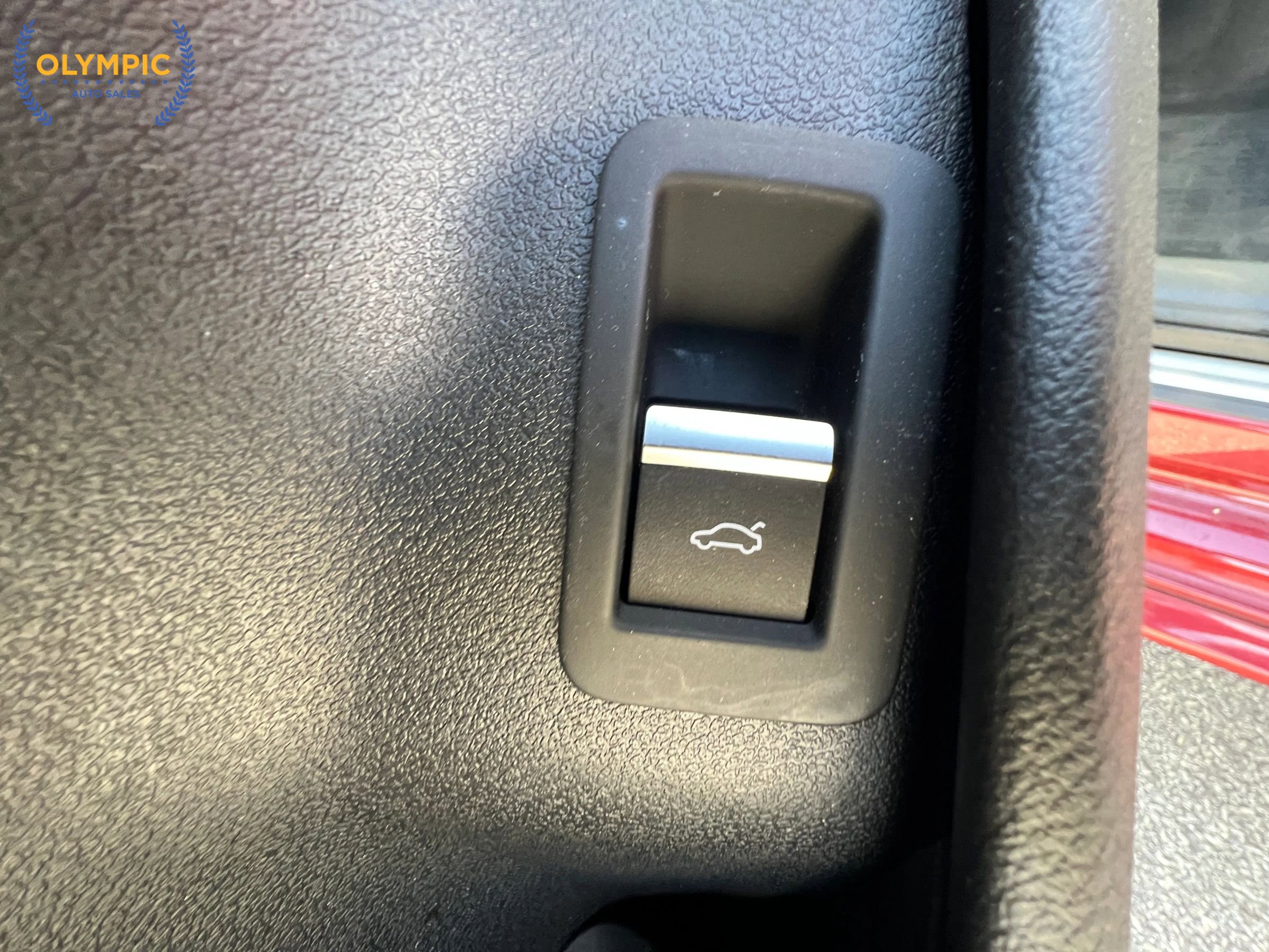 Used 2018 Audi A4 2.0T Ultra Premium w/ Convenience Package FWD image 36