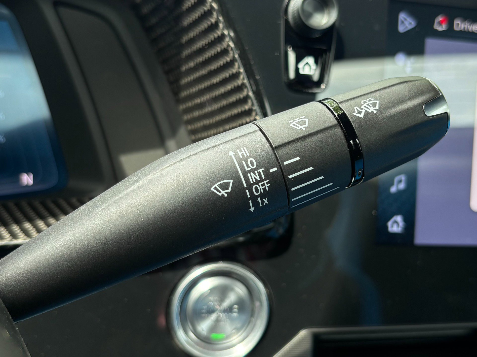 Used 2025 Chevrolet Corvette Z06 RWD image 22