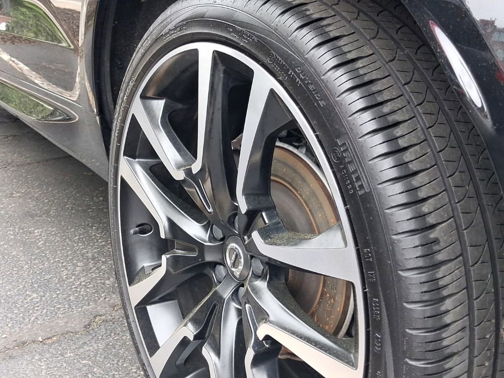Certified 2024 Volvo XC60 B5 Ultimate w/ Climate Package AWD/4WD image 11