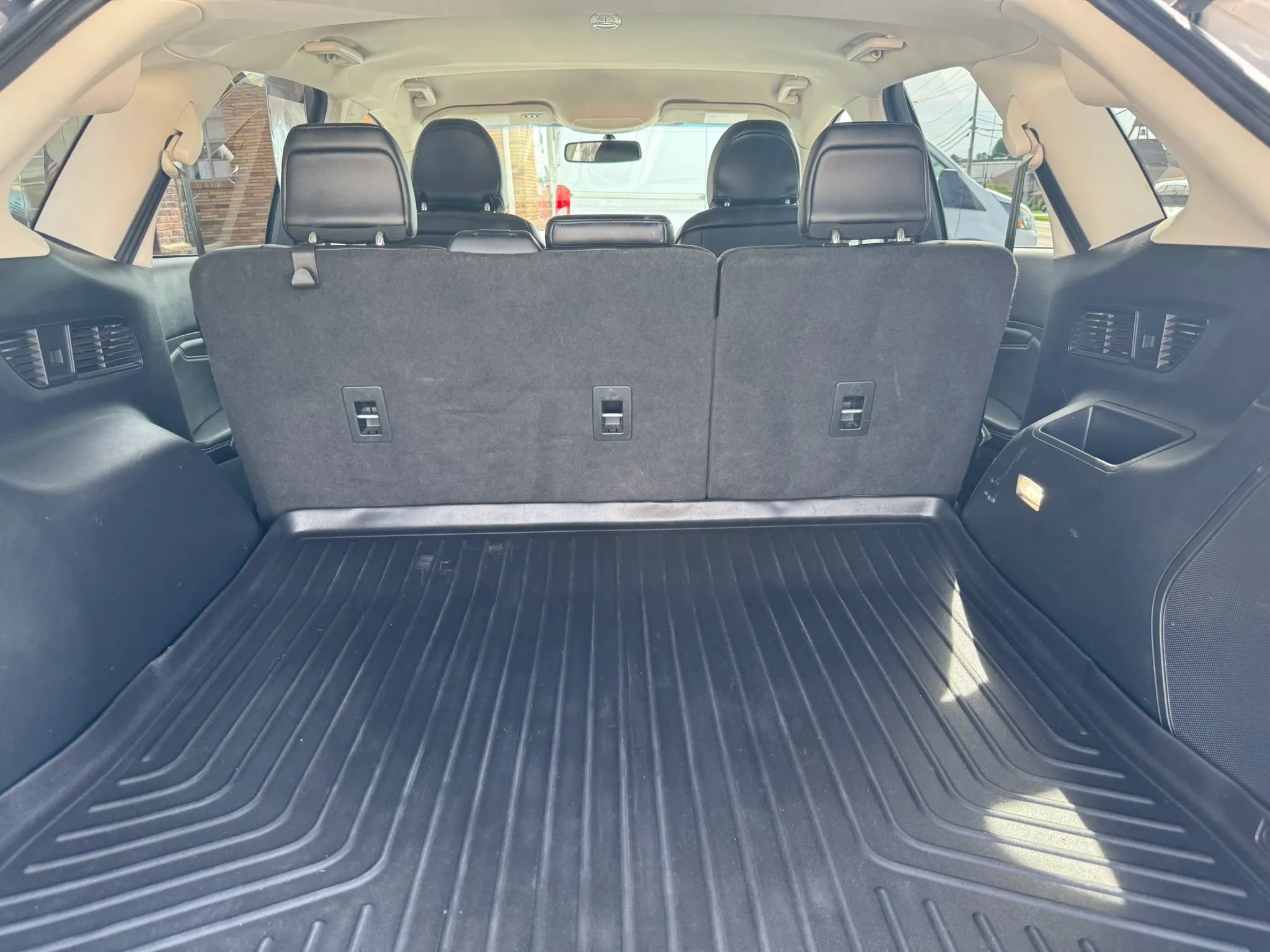 Used 2018 Ford Edge Titanium w/ Technology Package AWD/4WD image 30