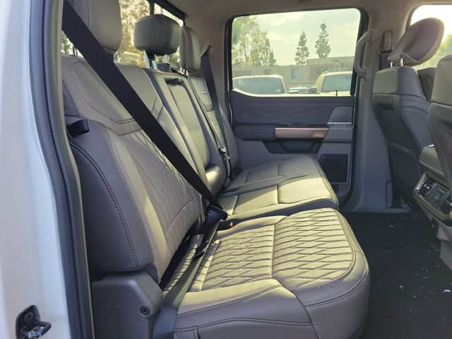 New 2026 Ford F350 Platinum w/ Platinum Plus Package AWD/4WD image 26