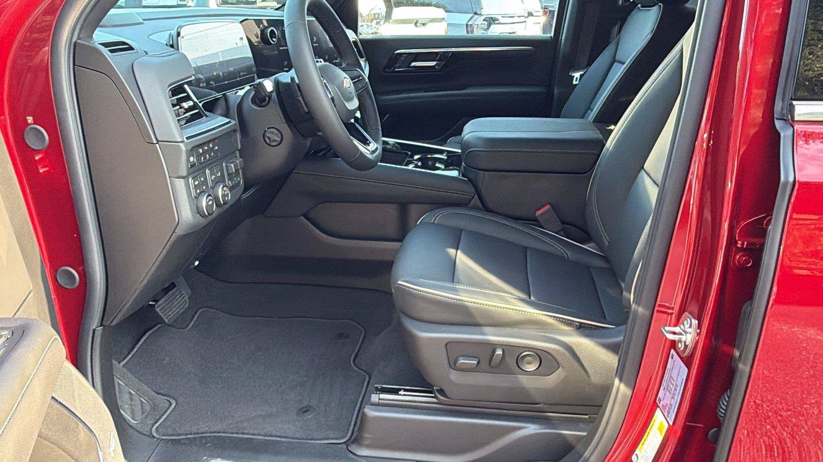 New 2026 Chevrolet Suburban Premier w/ Sun And Tow Package AWD/4WD image 16