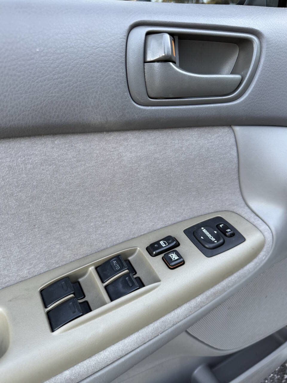 Used 2003 Toyota Camry LE image 17