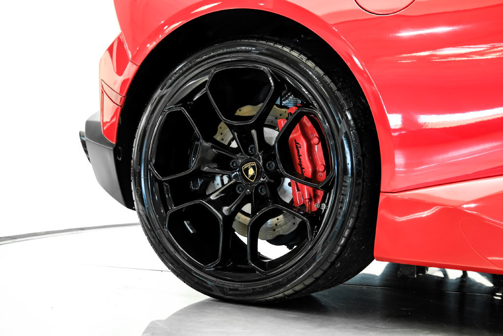 Used 2018 Lamborghini Huracan LP 580-2 RWD image 52