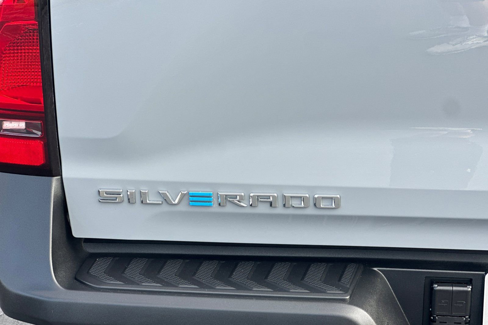 Used 2026 Chevrolet Silverado EV W/T AWD/4WD image 47