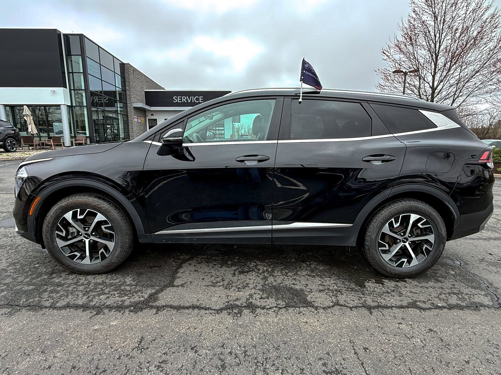 Certified 2023 Kia Sportage EX AWD/4WD image 10
