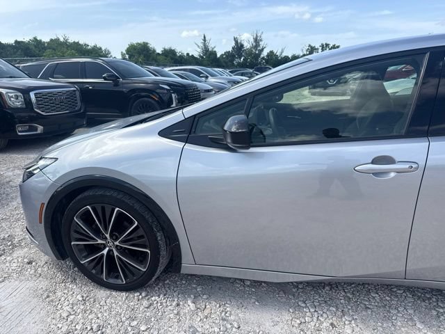Used 2023 Toyota Prius XLE FWD image 10