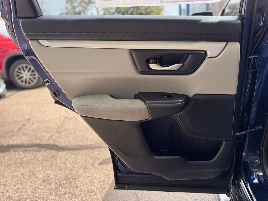 Used 2018 Honda CR-V LX image 19