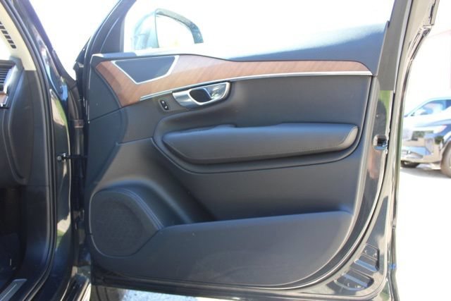Certified 2022 Volvo XC90 T8 Inscription Expression AWD/4WD image 17