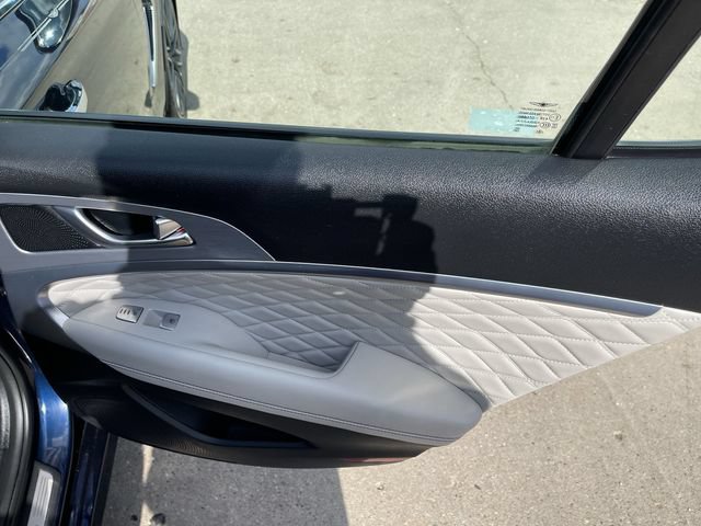 Used 2019 Genesis G70 2.0T Advanced w/ Prestige Package AWD/4WD image 14