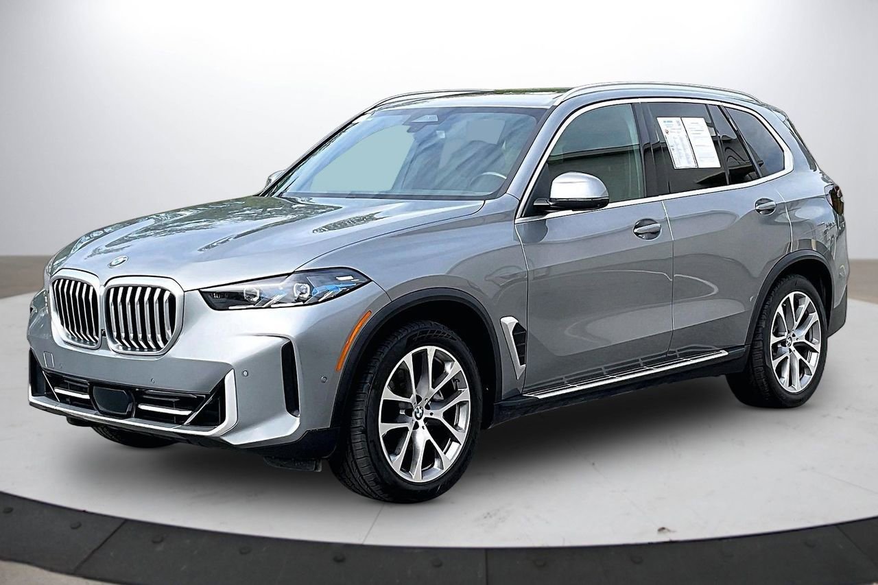 Used 2024 BMW X5 xDrive40i AWD/4WD image 4