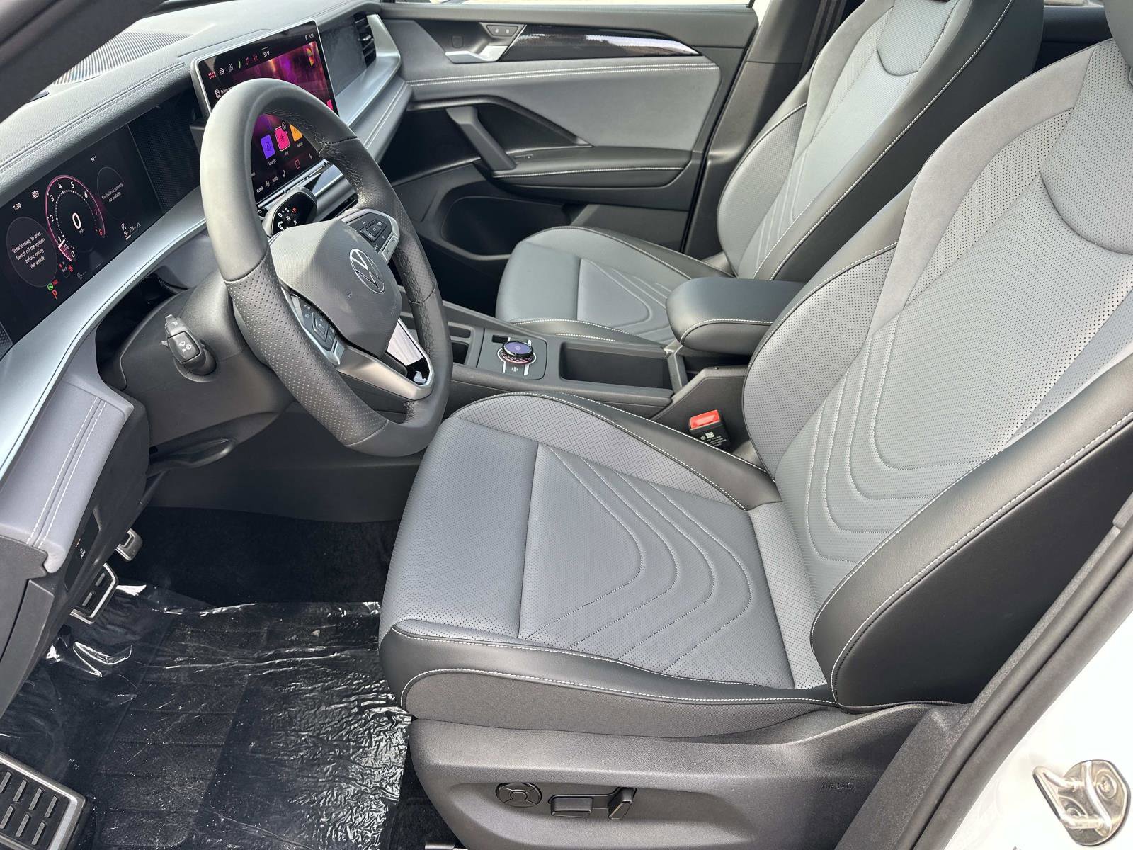 New 2026 Volkswagen Tiguan SE R-Line image 20