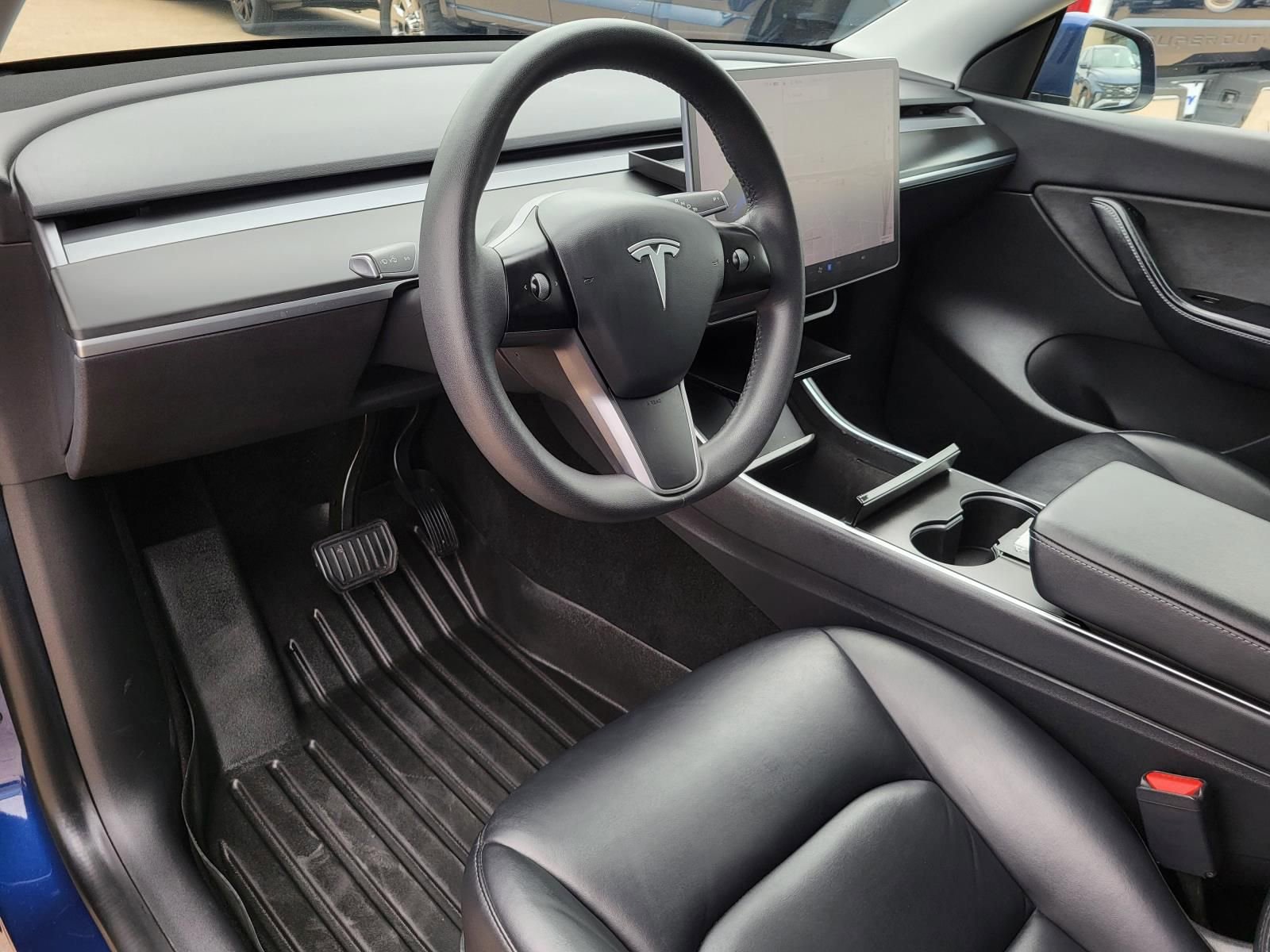 Used 2021 Tesla Model Y Long Range image 20