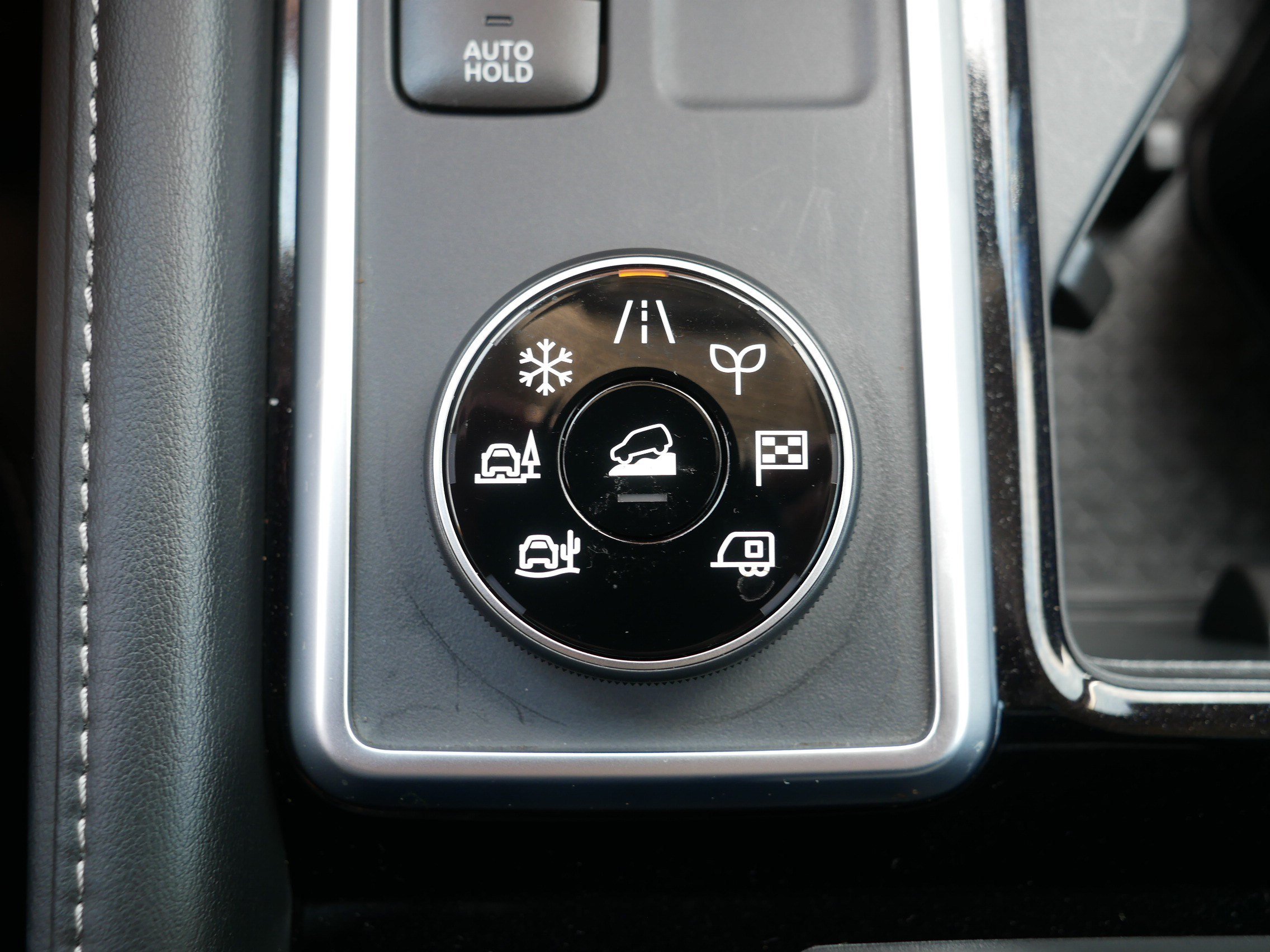 Certified 2026 Nissan Pathfinder SL w/ SL Premium Package AWD/4WD image 31