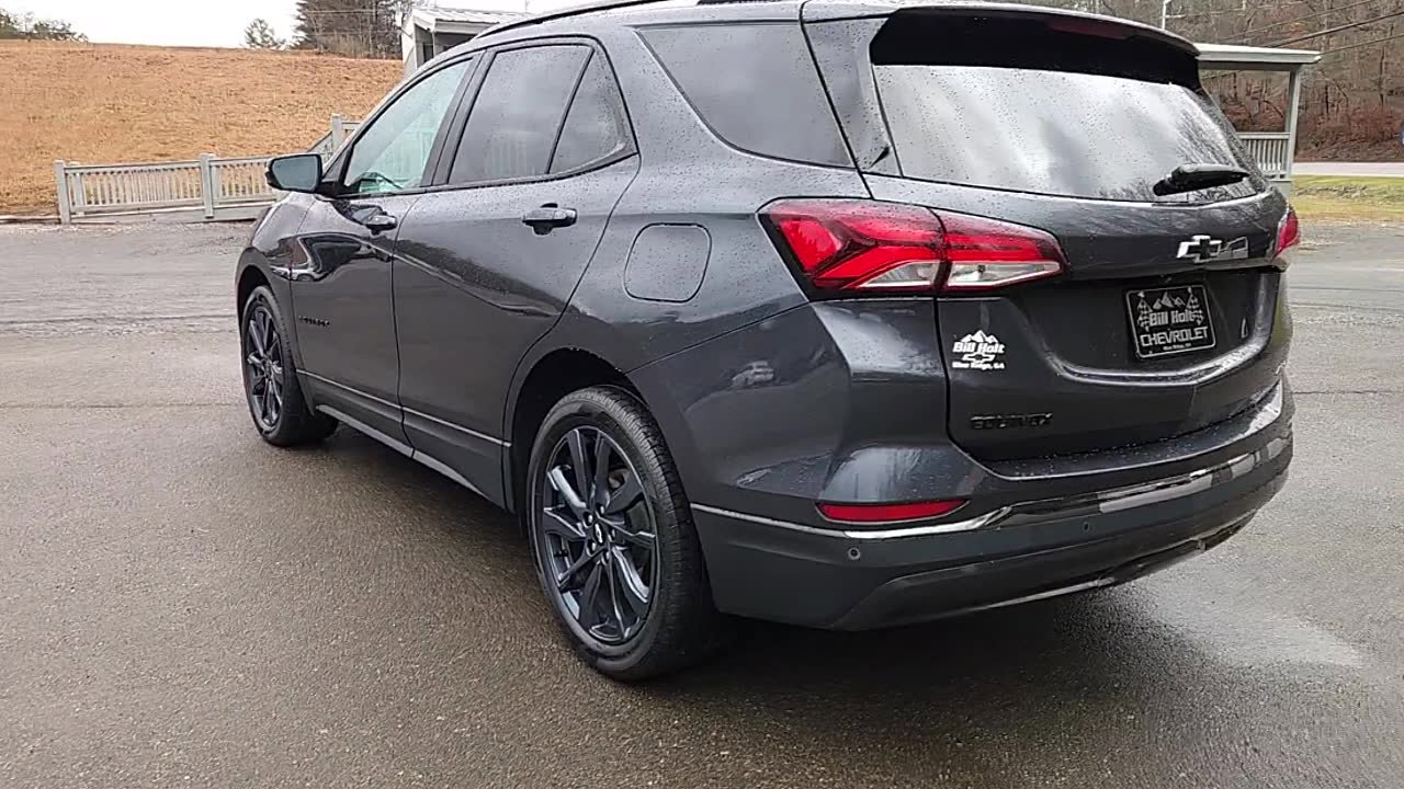 Used 2022 Chevrolet Equinox RS w/ RS Leather Package image 5