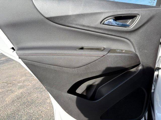 Used 2024 Chevrolet Equinox RS w/ RS Leather Package image 27