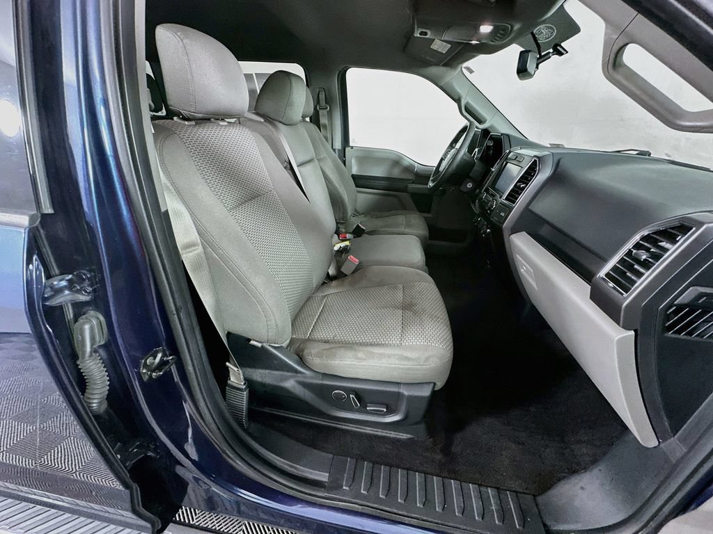 Used 2015 Ford F150 XLT w/ Equipment Group 302A Luxury RWD image 34