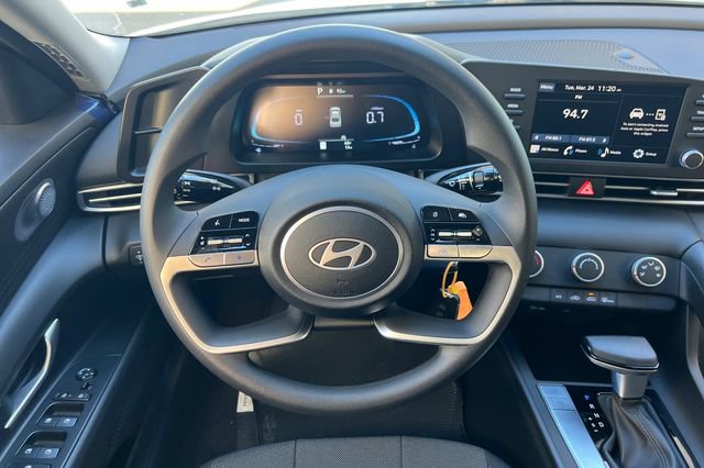 New 2026 Hyundai Elantra SE image 14