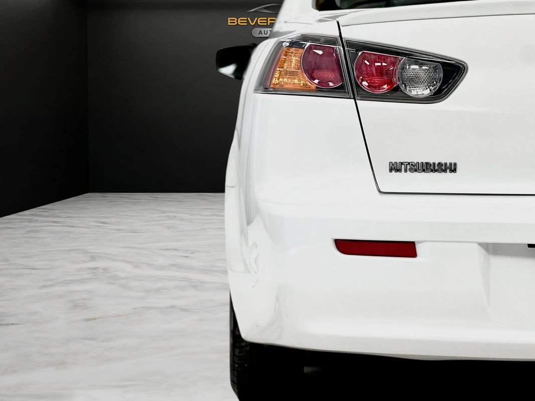 Used 2017 Mitsubishi Lancer ES FWD image 14