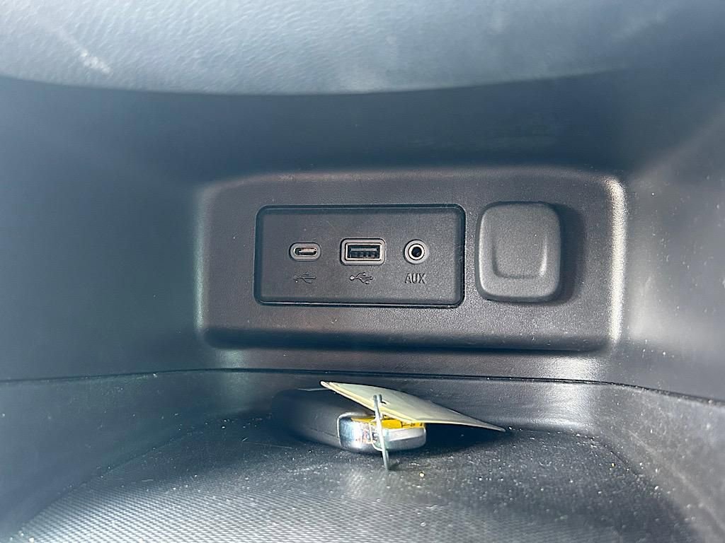 Used 2020 Chevrolet Equinox LT image 21