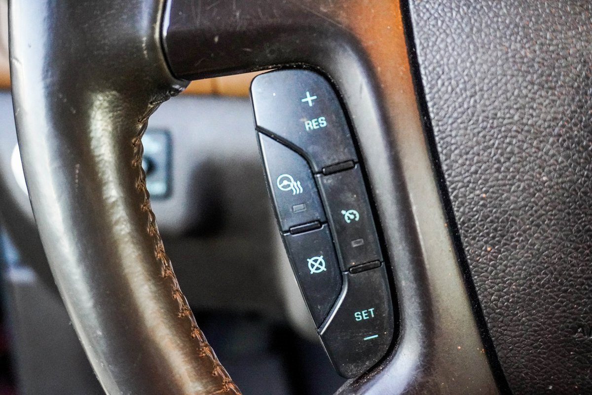 Used 2015 Buick Enclave Premium image 25