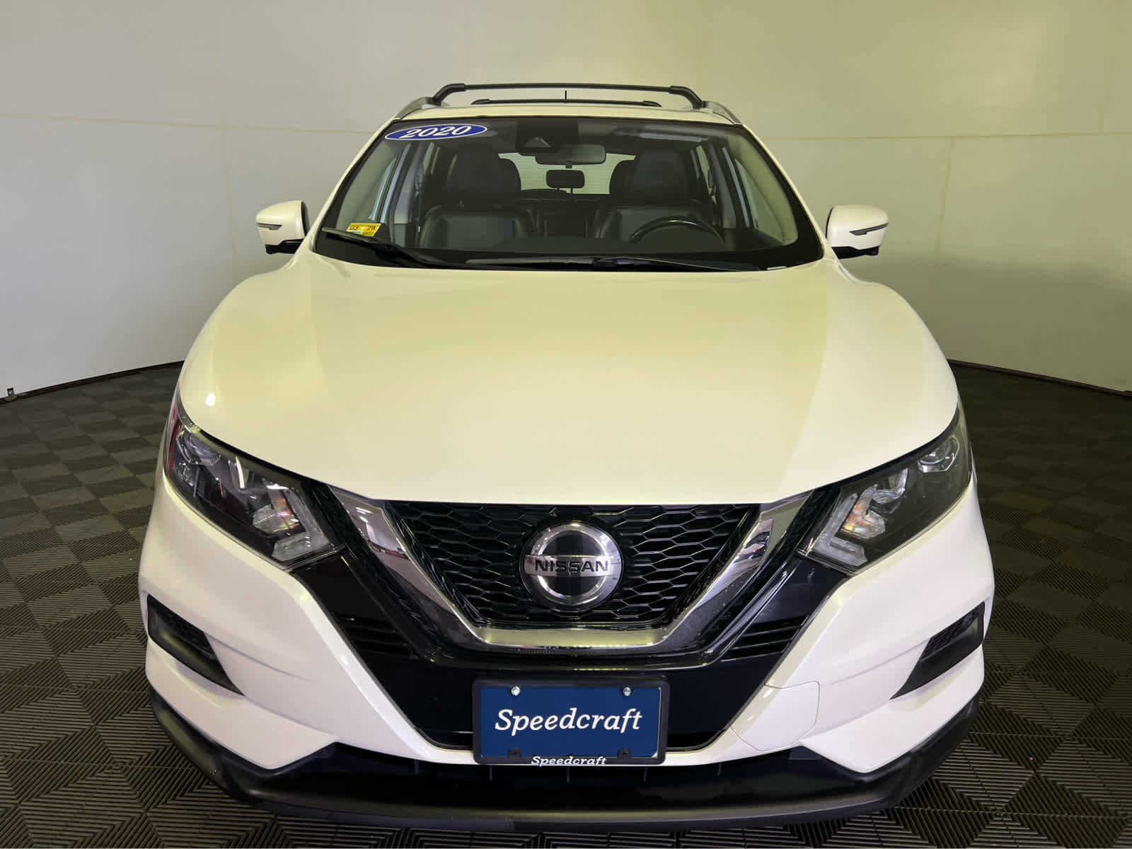 Certified 2020 Nissan Rogue Sport SV w/ Technology Package AWD/4WD image 2