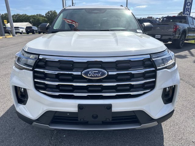 New 2026 Ford Explorer Active w/ Active Comfort Package RWD image 2