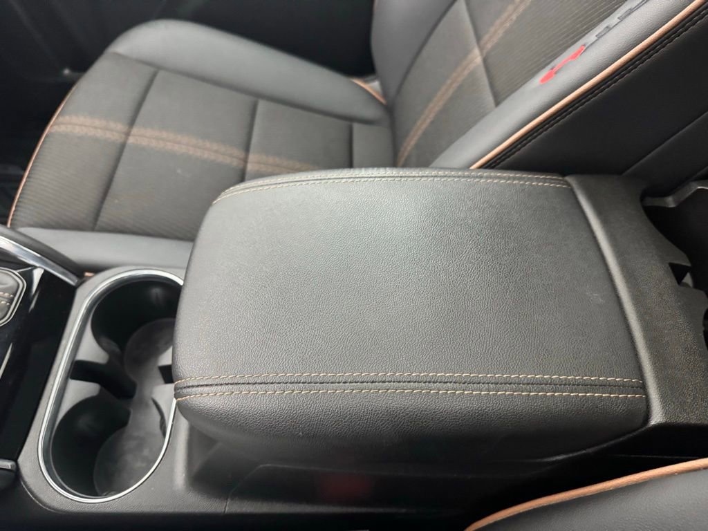 Used 2024 GMC Canyon AT4 w/ Technology Package image 28