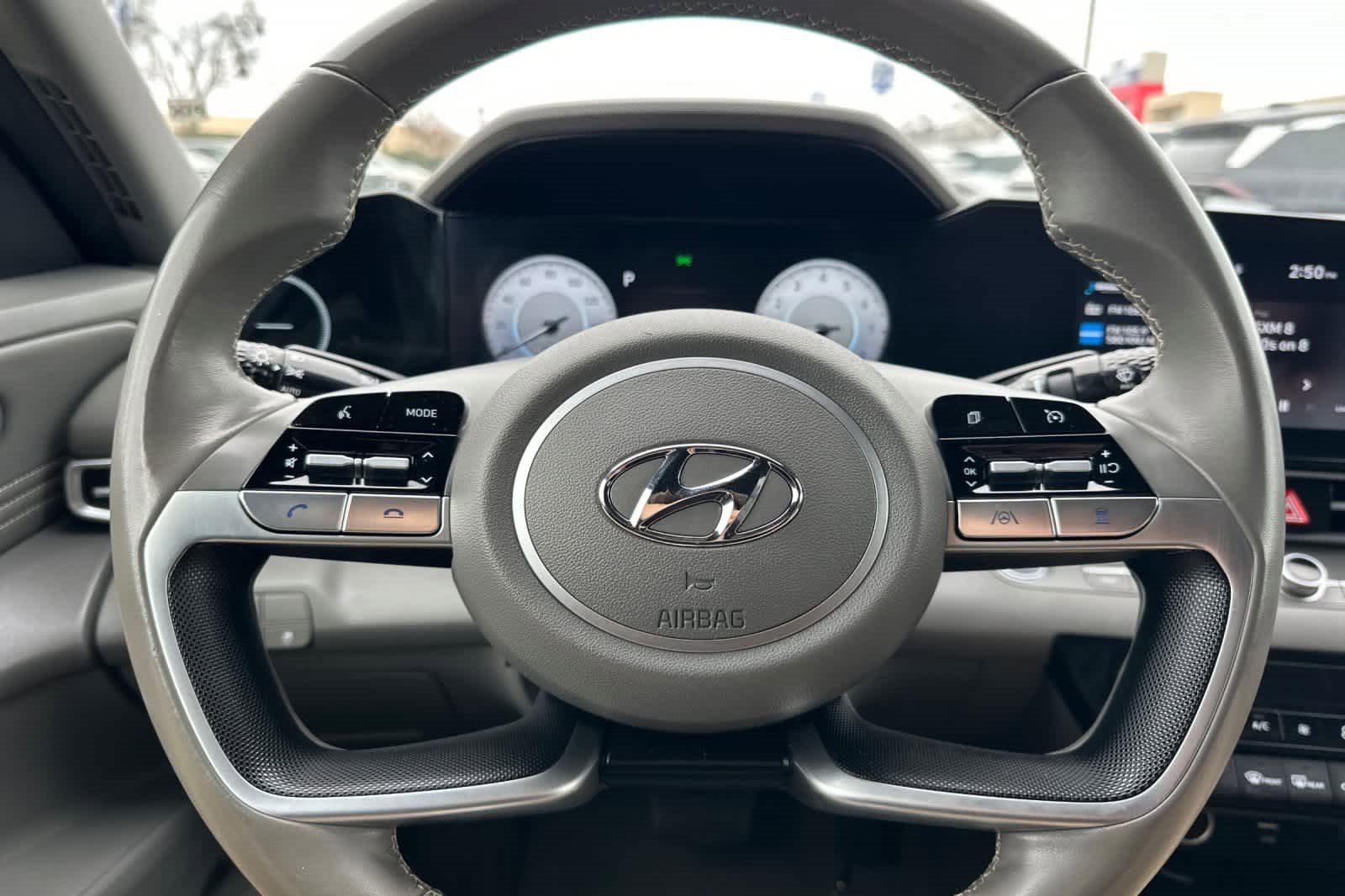 Used 2023 Hyundai Elantra SEL w/ Convenience Package image 24