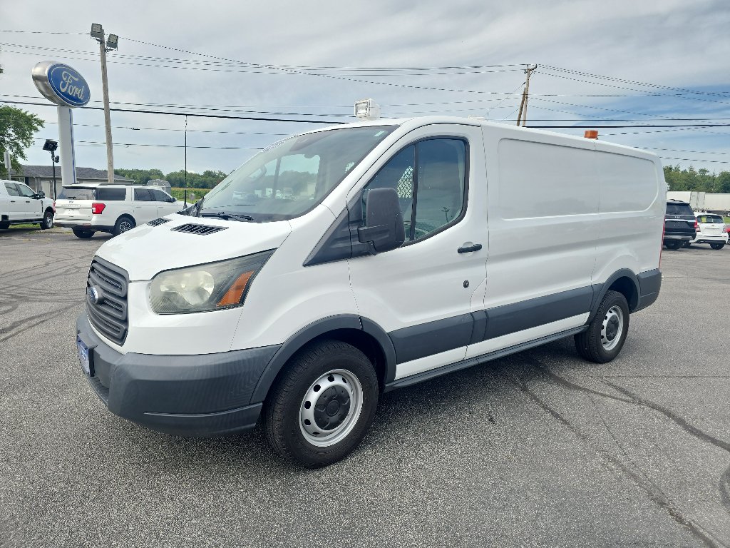 Used 2016 Ford Transit 250 130 Low Roof RWD image 2