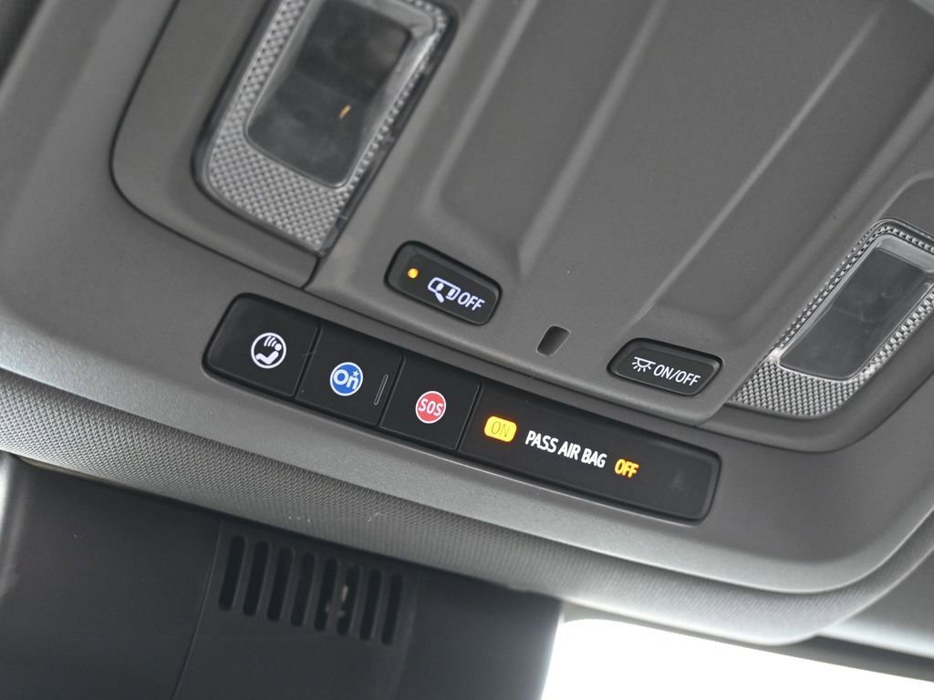 Used 2023 Chevrolet Silverado 1500 RST image 20