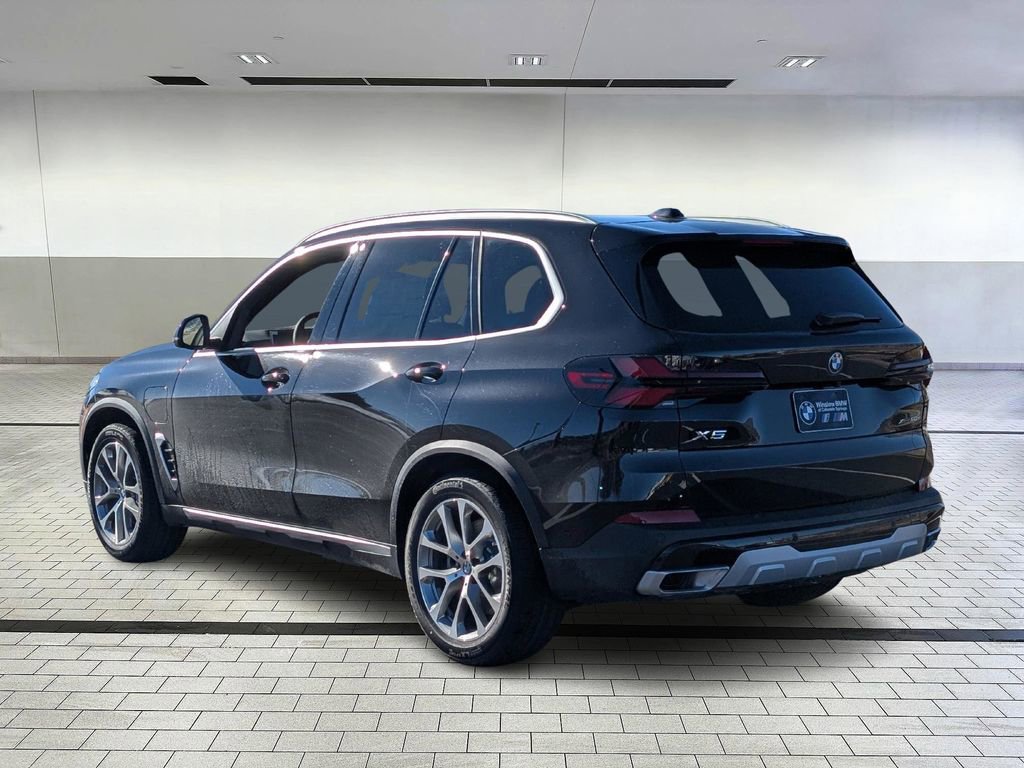 New 2026 BMW X5 xDrive50e w/ Premium Package image 3