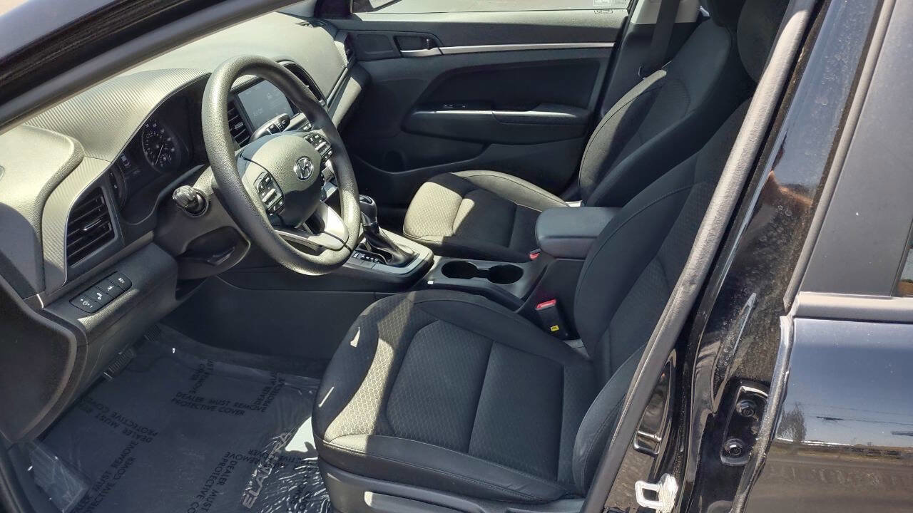 Used 2019 Hyundai Elantra SEL image 11
