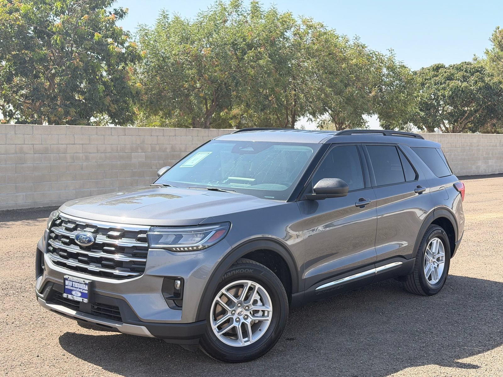 Used 2025 Ford Explorer Active w/ Active Comfort Package RWD image 9
