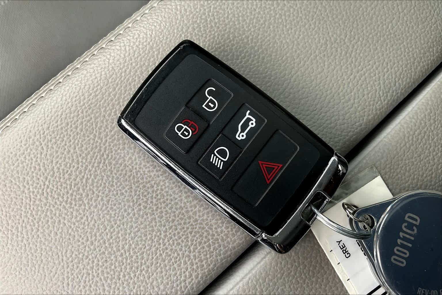 Used 2023 Land Rover Range Rover Evoque R-Dynamic SE AWD/4WD image 10