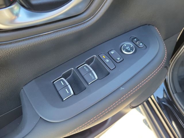 Certified 2026 Honda HR-V Sport image 10