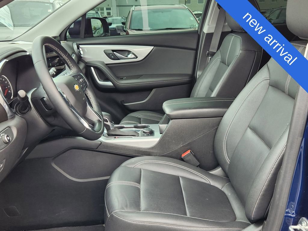 Used 2023 Chevrolet Blazer LT w/ LPO, Black Grille Bar Package image 9