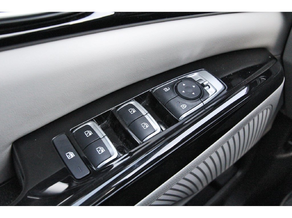 Used 2022 Kia Carnival EX FWD image 23