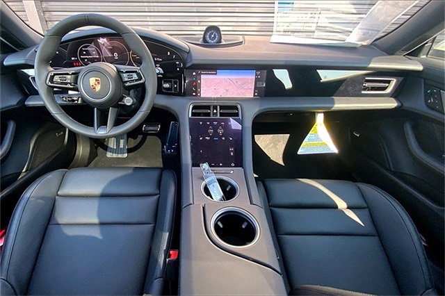 New 2025 Porsche Taycan image 6
